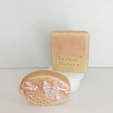 סבון טבעי מוצק - סבון תות לימון